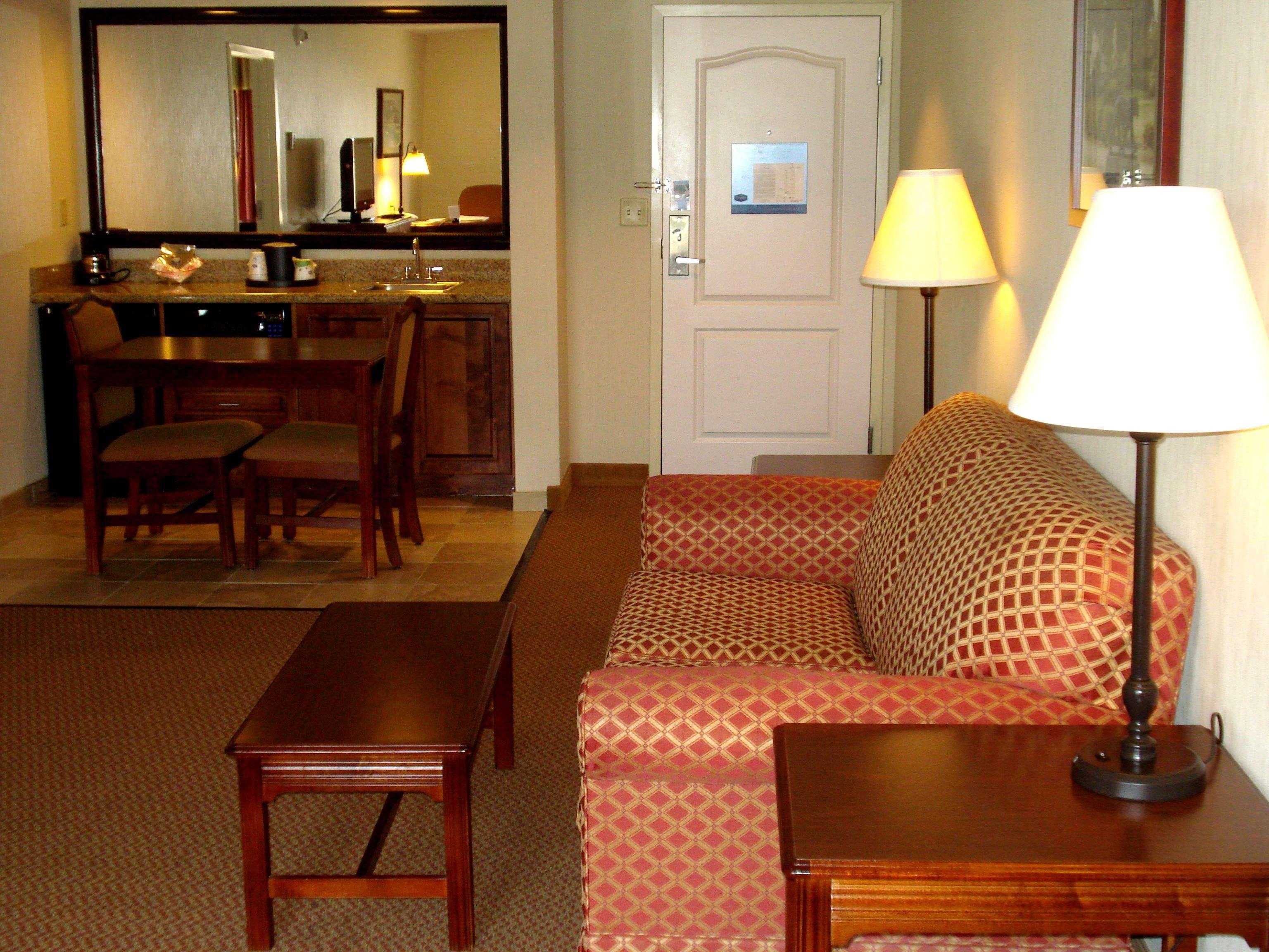 Hampton Inn Emporia Habitación foto