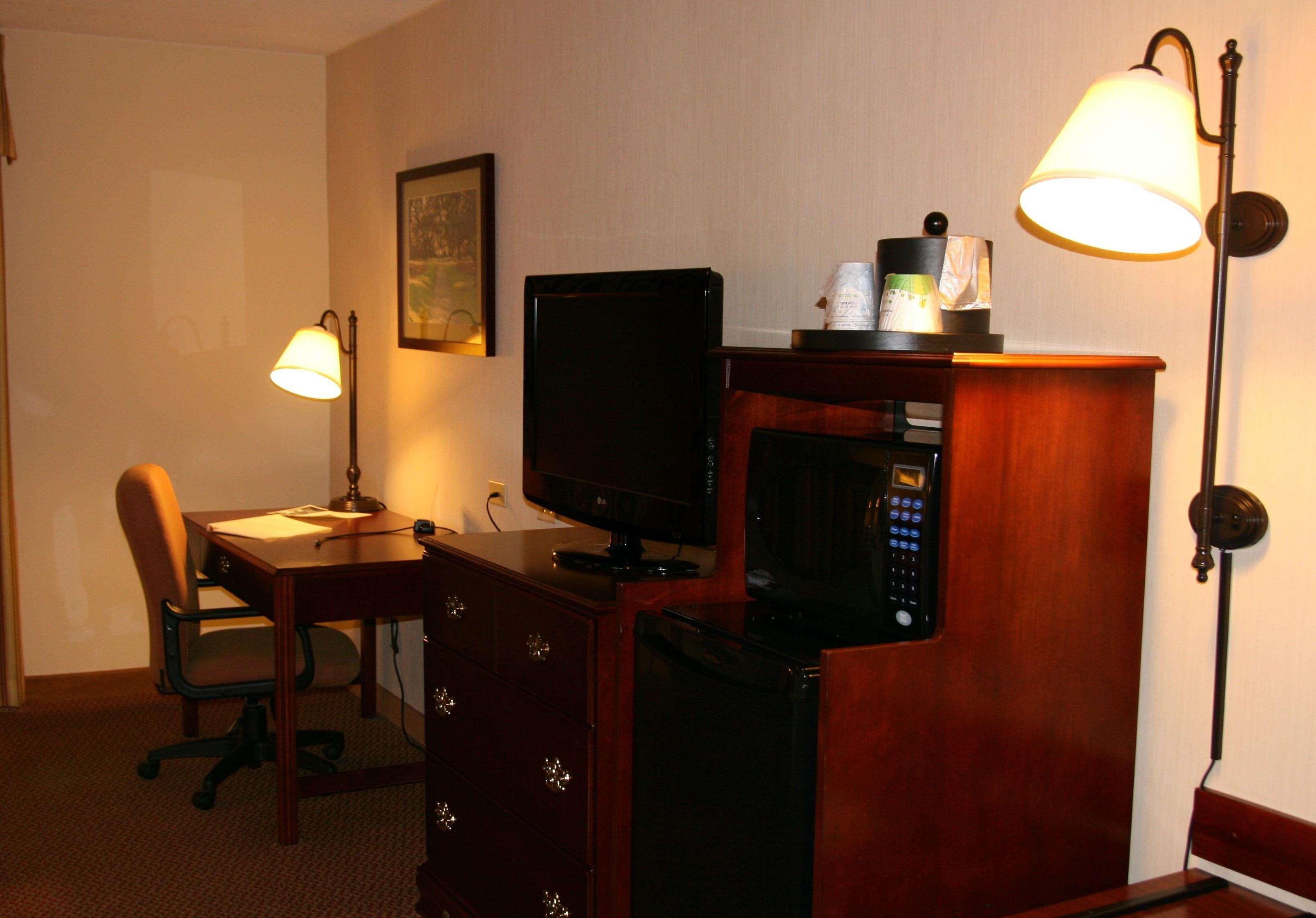 Hampton Inn Emporia Habitación foto